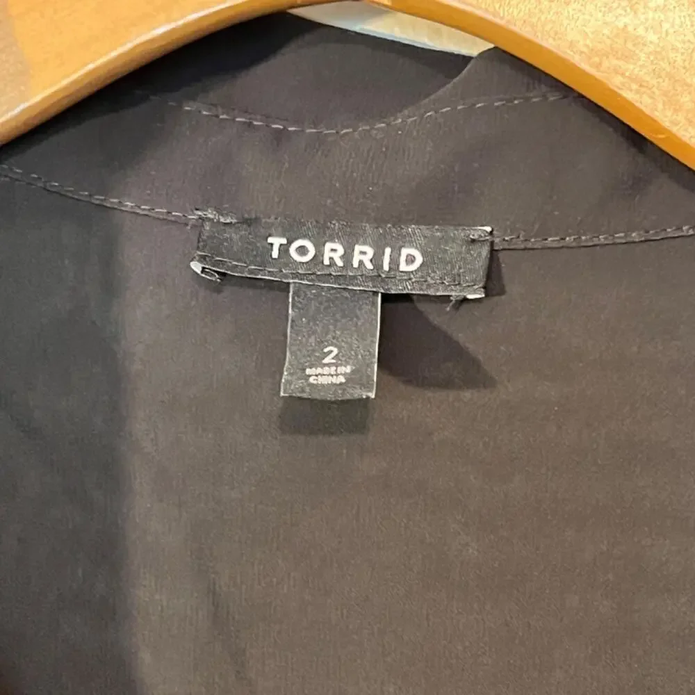 Torrid Chiffon Shirt Kimono (2/2X) - Picture 10 of 13